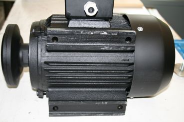 Drehstrommotor als Kreissägemotor Niedermeier KRN 100 L1-4, 4,2KW, n1500/1350, Ersatzmotor für Kreissägen, Kippsäge, Kreissäge, Tischkreissäge, Kappsäge, Brennholz, Schreiner, Bauer