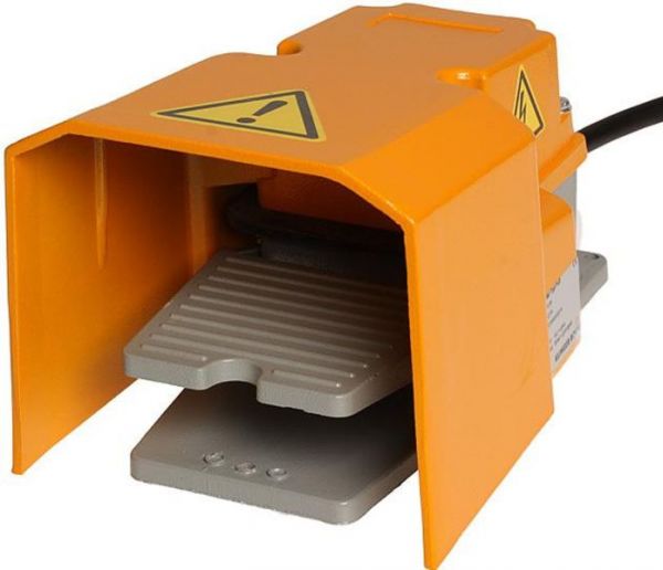 Fußschalter, K+B Fu 2, 1 Wechselkontakt, mit Kabel Fußschalter, K+B Fu 2, 1 Wechselkontakt, mit Kabel
