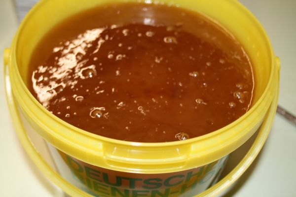 Honig, 1000g Eimerchen, Waldhonig, Bienenhonig, Tannenhonig, aus eigener Imkerei, honig, honey, miel, miele